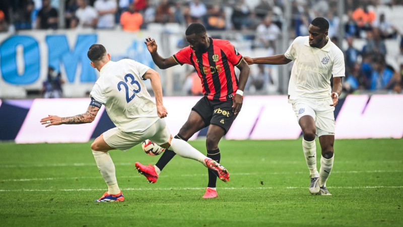 Marseille được đánh giá mạnh hơn Nice