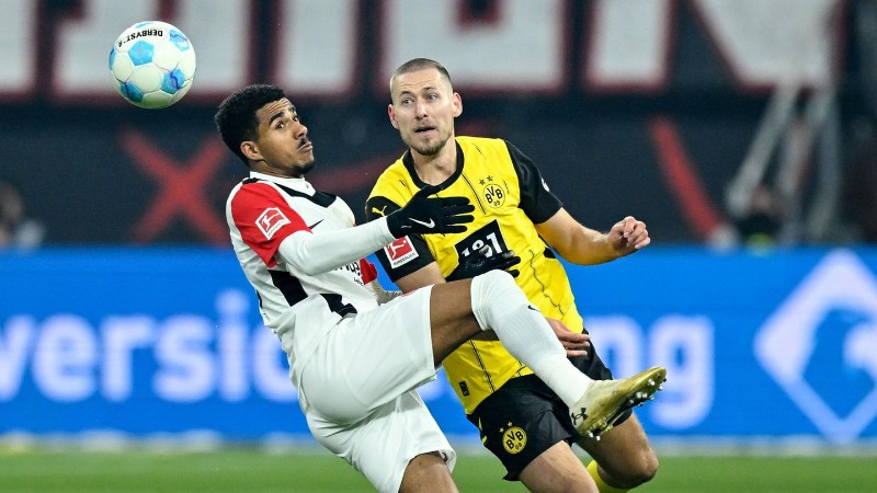 Dortmund quyết tâm hạ gục Frankfurt